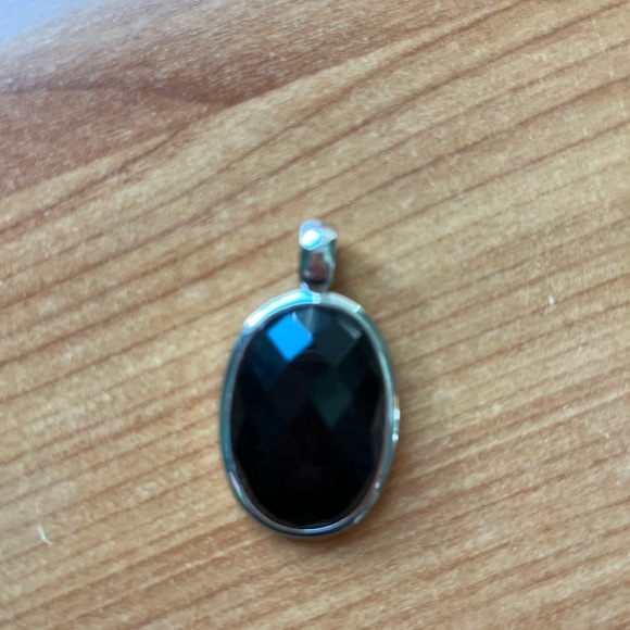 Onyx and silver pendant - Picture 1 of 8